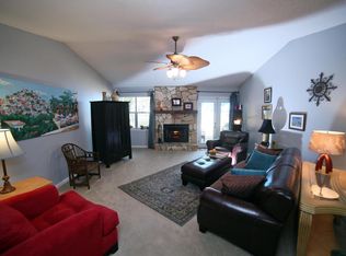 8039 Rodin Ct, Jacksonville, FL 32277