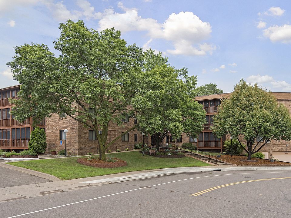 1st image of 5755 W Broadway Ave APT 202