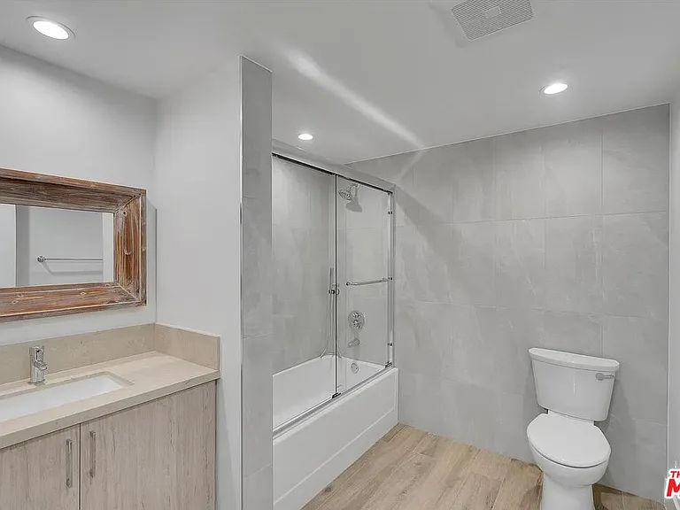 14419 Riverside Dr #306 — Photo 7