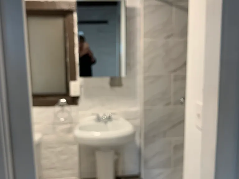 222 Santa Cruz Ave #17 — Photo 6