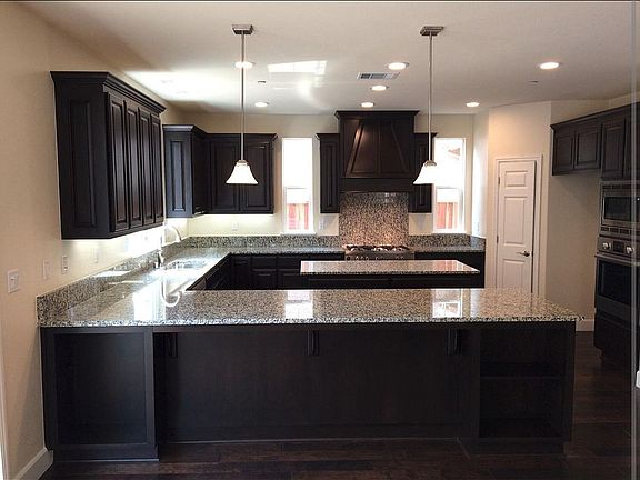 3rd image of 2756 Valley Oak Ct