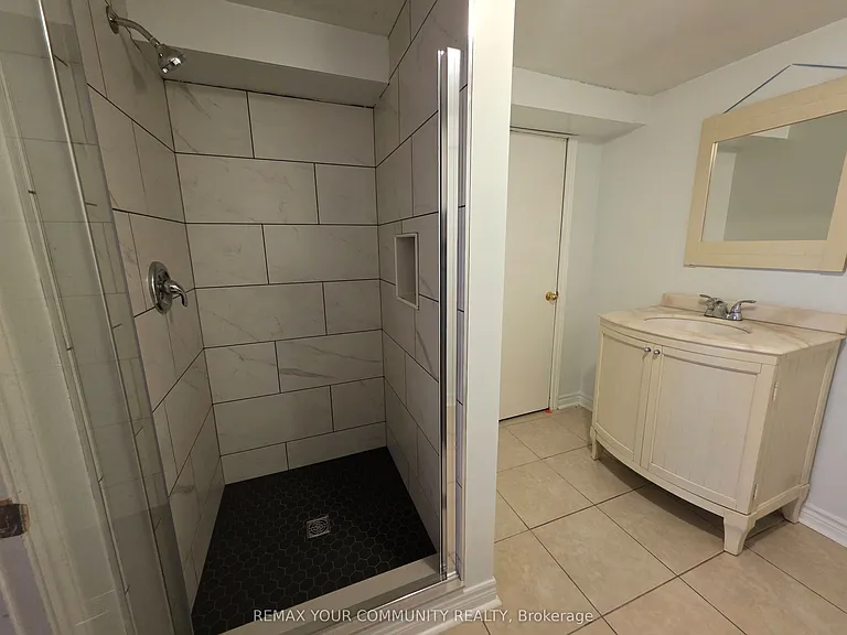331 Phillip Murray Ave #BASEMENT — Photo 7