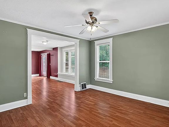 5th image of 1127 W Fairview Ave