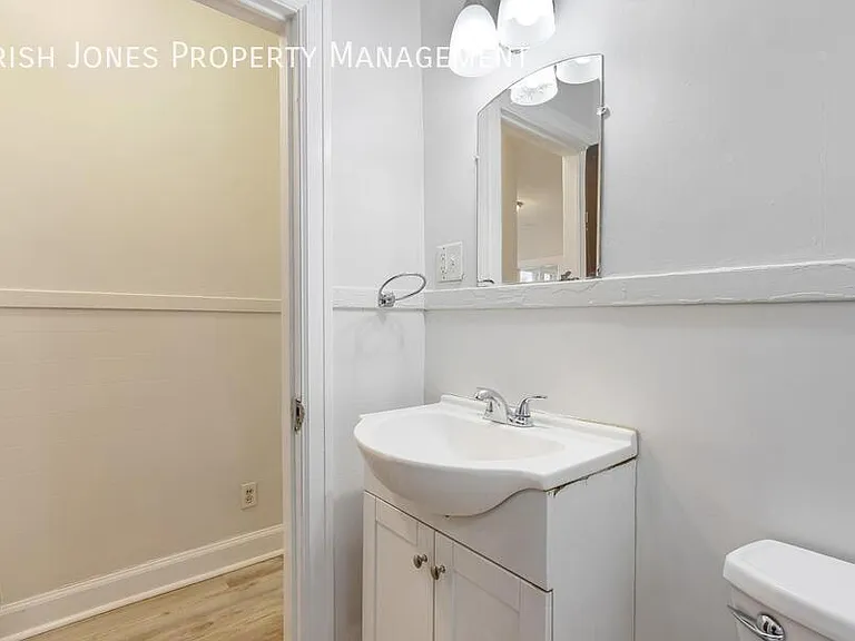 104 Grote St #LOWER REAR — Photo 7