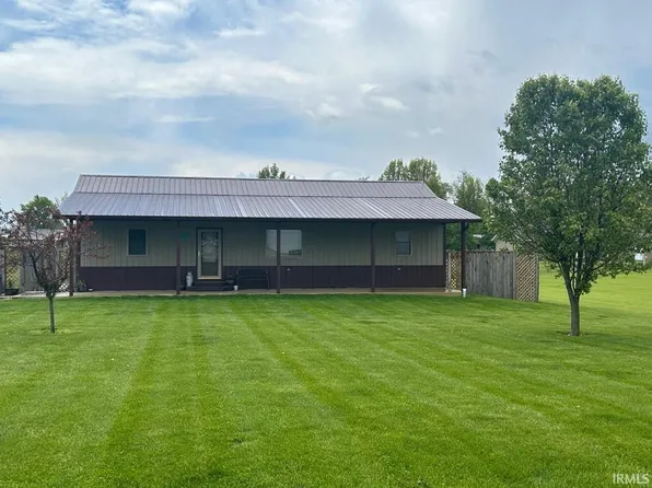 4447 Hacienda Dr, Washington, IN 47501