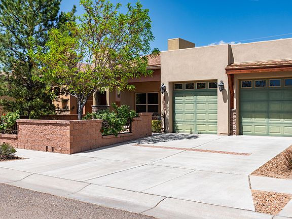 3rd image of 6527 Jazmin Pl NW