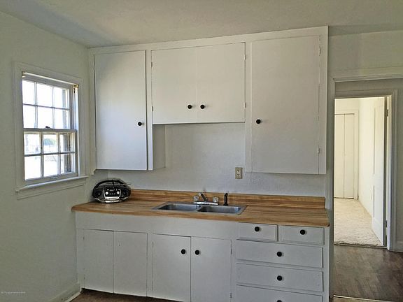3rd image of 1344 Garland St