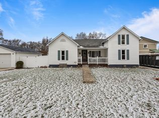 306 Shimp St, Milmine, IL 61855