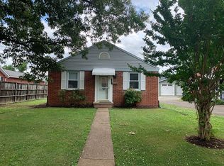 1556 Pineola Ave, Kingsport, TN 37664