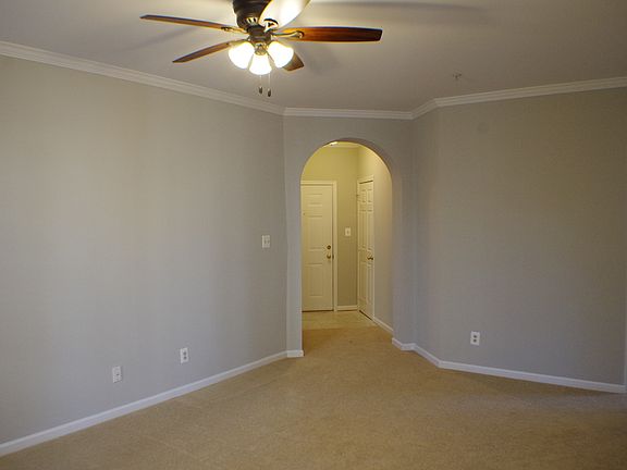 3rd image of 46596 Drysdale Ter Unit 202