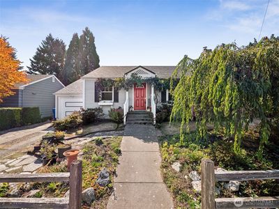 3823 SW Holden Street, Seattle, WA, 98126