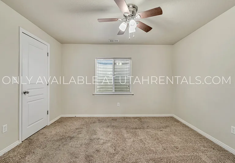 2801 S Harrow Ct — Photo 6