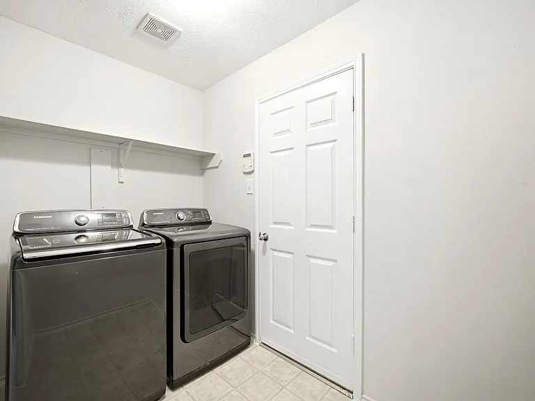 6931 Hamilton Falls Ln — Photo 30