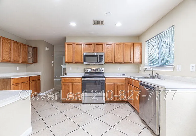 4011 Bulverde Pkwy — Photo 16