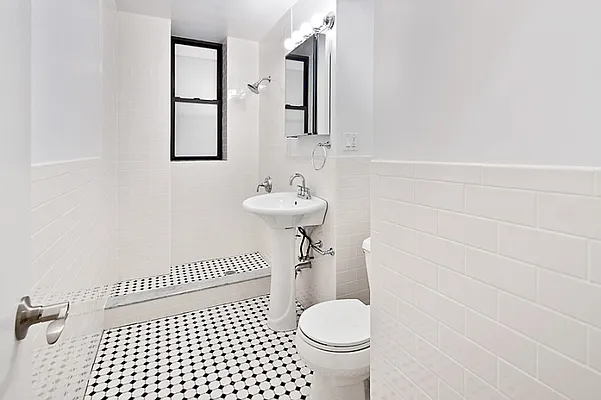 Rented by Apax Realty LLC | media 27