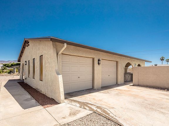 2nd image of 2150 Cosnina Dr