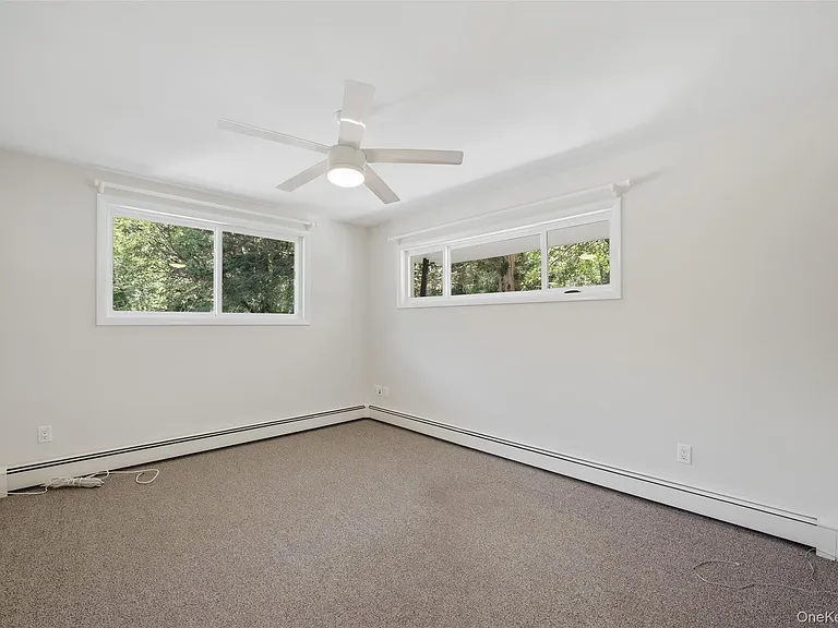 58 Carolan Rd E — Photo 22