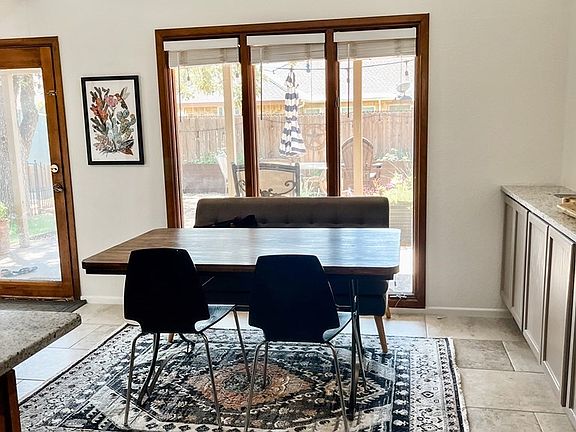 4th image of 3609 Crestmont Dr