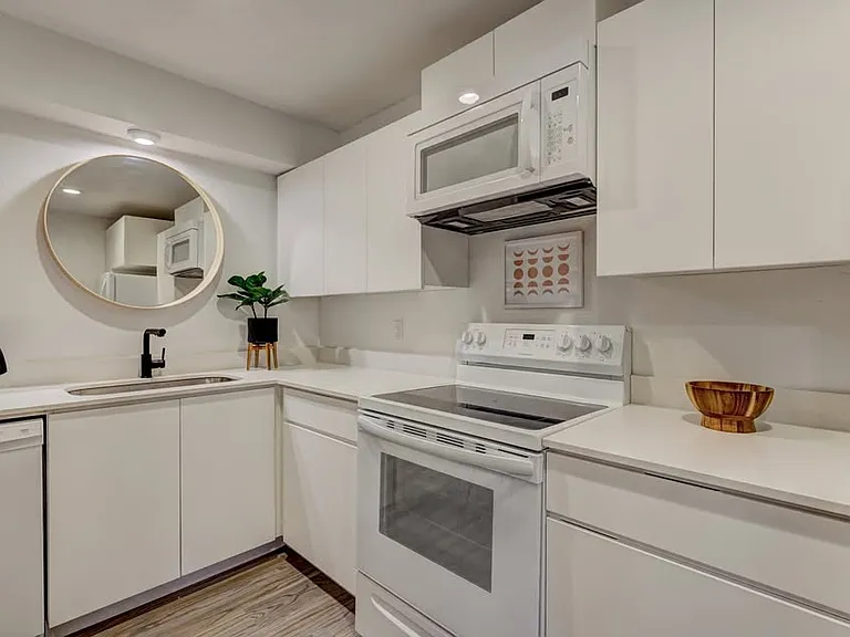 511 NW 29th St #3 — Photo 23