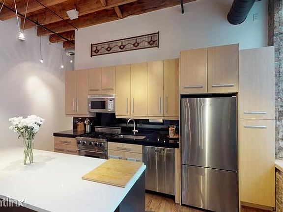 2nd image of 525 N Halsted St Unit 106