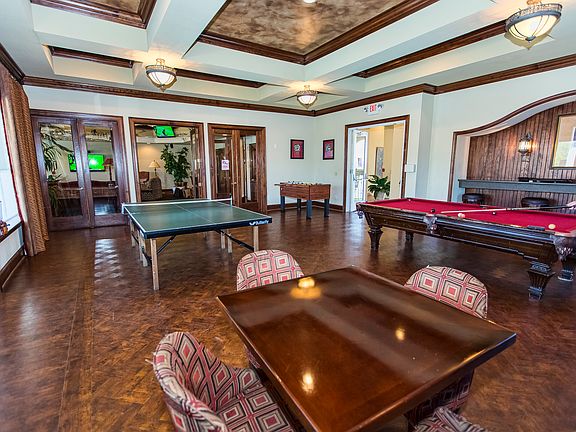2nd image of 120 15th St E APT 914