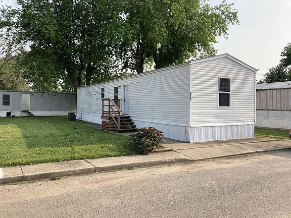 2nd image of 817 Nottingham Ln