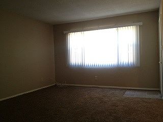 2nd image of 4815 Del Mar Ave