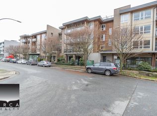 733 W 14th St #211, North Vancouver, BC V7M0C6