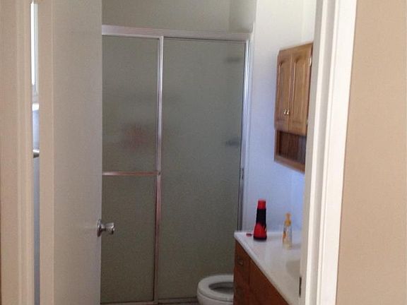 3rd image of 2255 Fairfield Ave