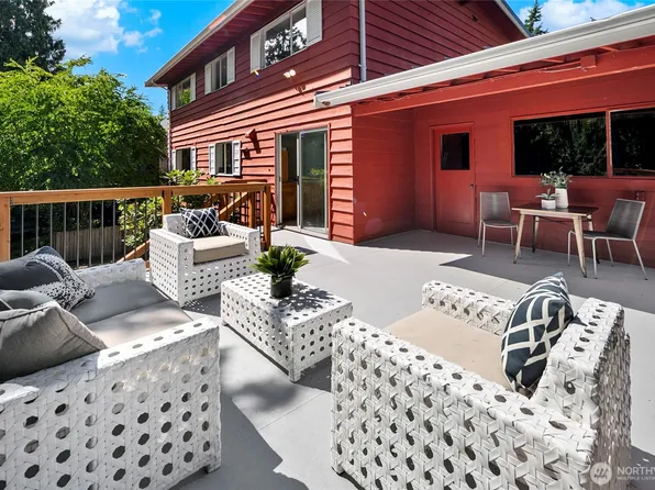 317 NW 177th St, Shoreline, WA 98177