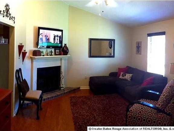3rd image of 17545 Lawnside Ave