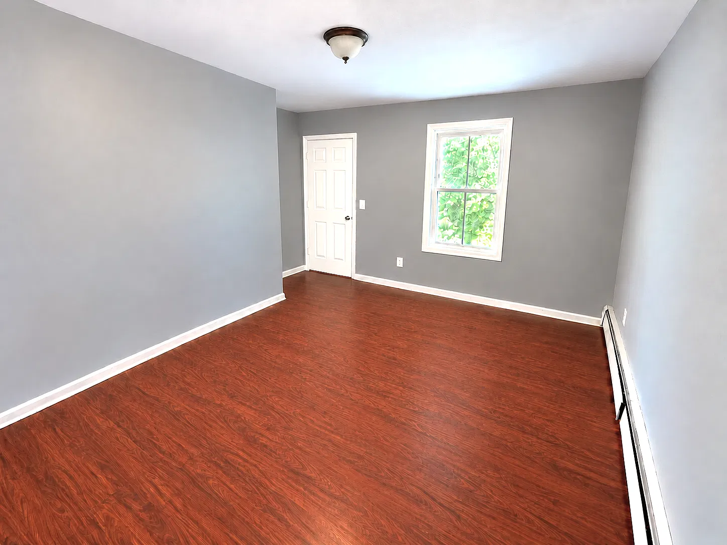 3 bed, $1,600 — Photo 3