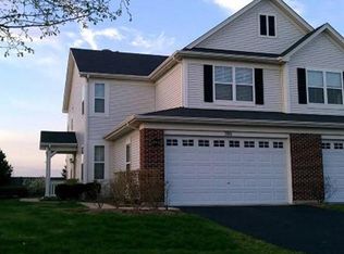 386 Bluegrass Pkwy, Oswego, IL 60543