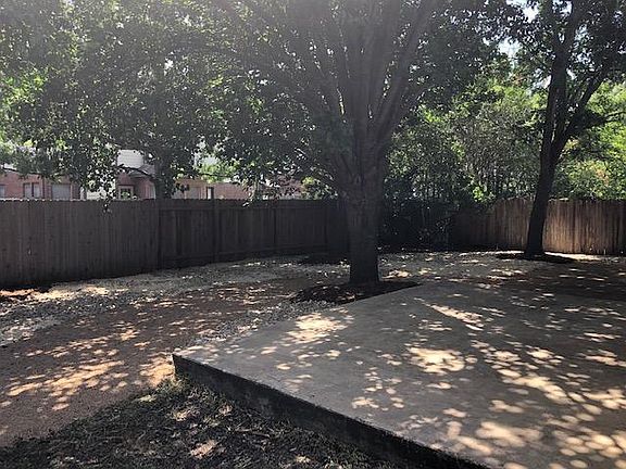 4th image of 803 Riverlawn Dr