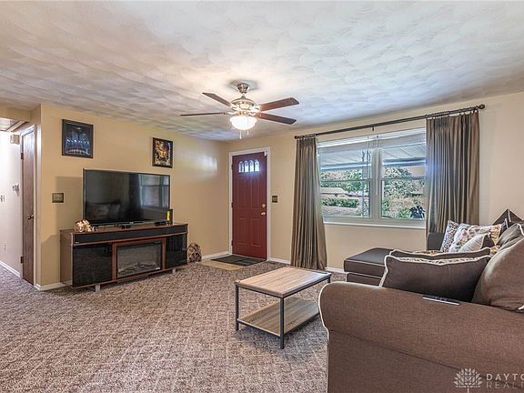 3rd image of 6700 Summerdale Dr