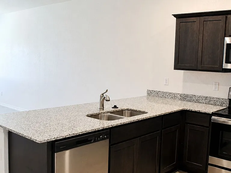 1222 Lehmann Dr #A — Photo 5