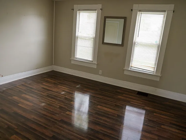 435 Ballard Ave — Photo 11