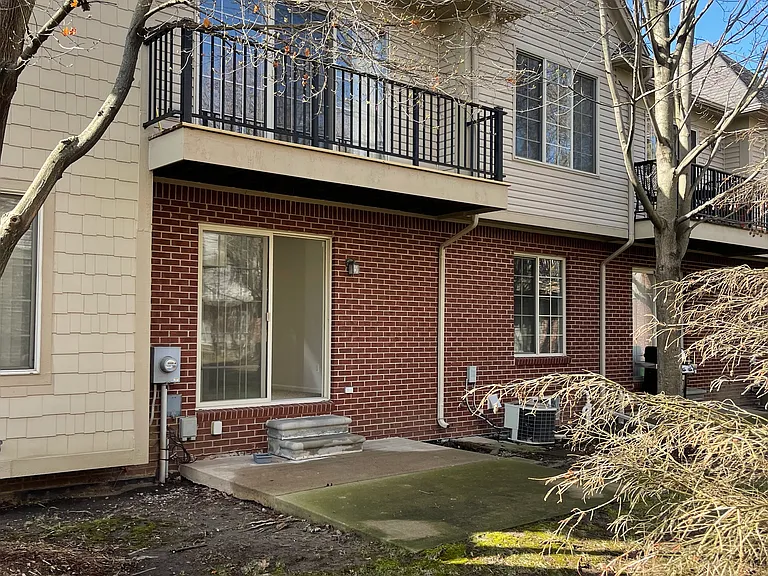 16713 Kensington Dr — Photo 41