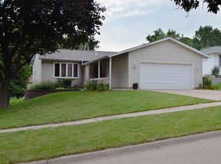 1630 30th Street Ct NW, Cedar Rapids, IA 52405