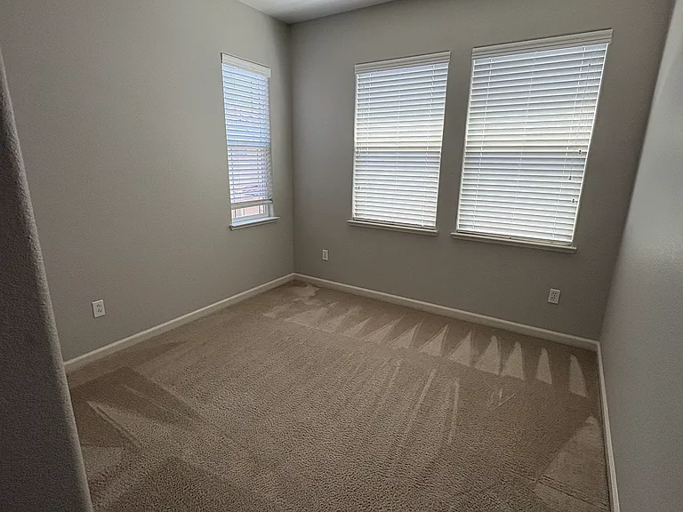 Bedroom #2 (Upstairs)