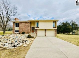 4108 Sherwood Dr, Hutchinson, KS 67502
