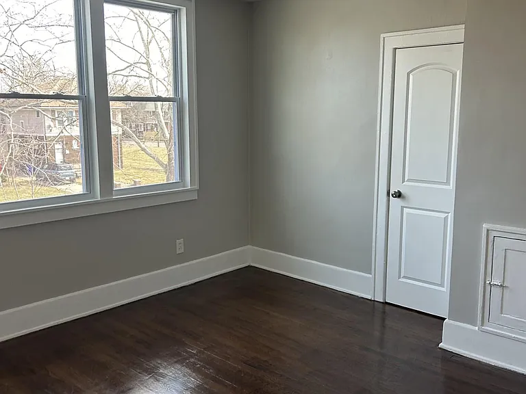 533 Lakewood St — Photo 10