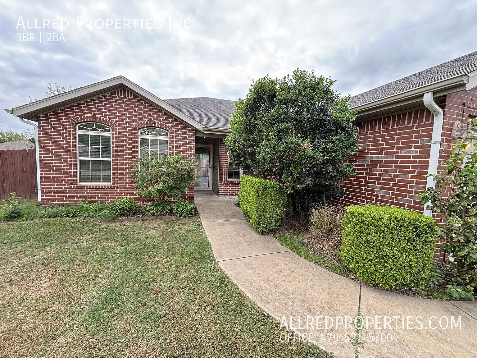 Move-In Special: $500 Off! Tour Today! Clabber Creek Subdivision! Worry Free Lawn Maintenance!! — Photo 3