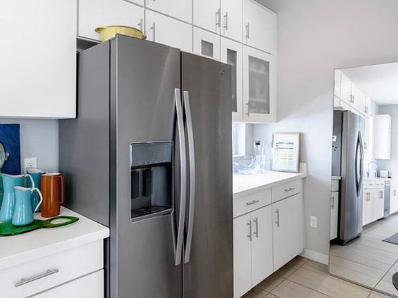 4th image of 325 E Coronado Rd Unit 6