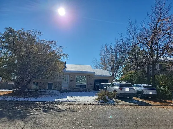 2720 Cascade Ct, Gillette, WY 82718
