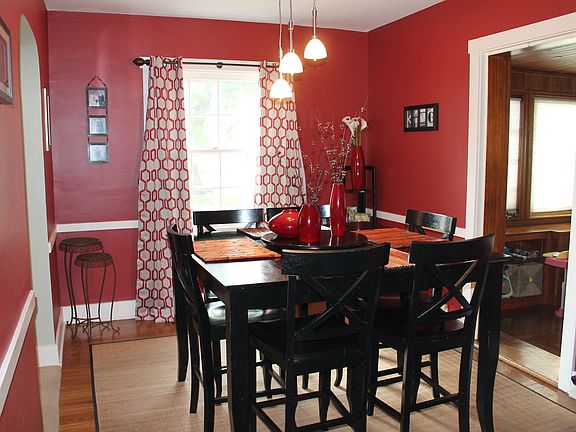 Dining room- hard wood floor