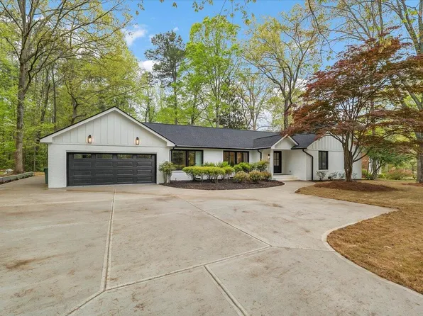 105 Glasgow Rd, Cary, NC 27511
