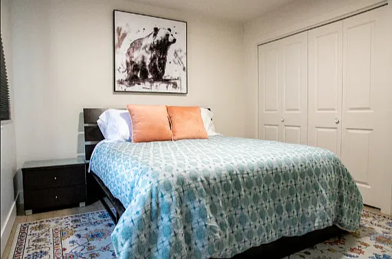 2 bed, 950 sqft, $2,500 — Photo 3