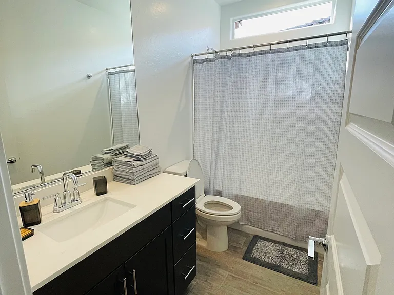 1458 W Ridge Rd — Photo 15