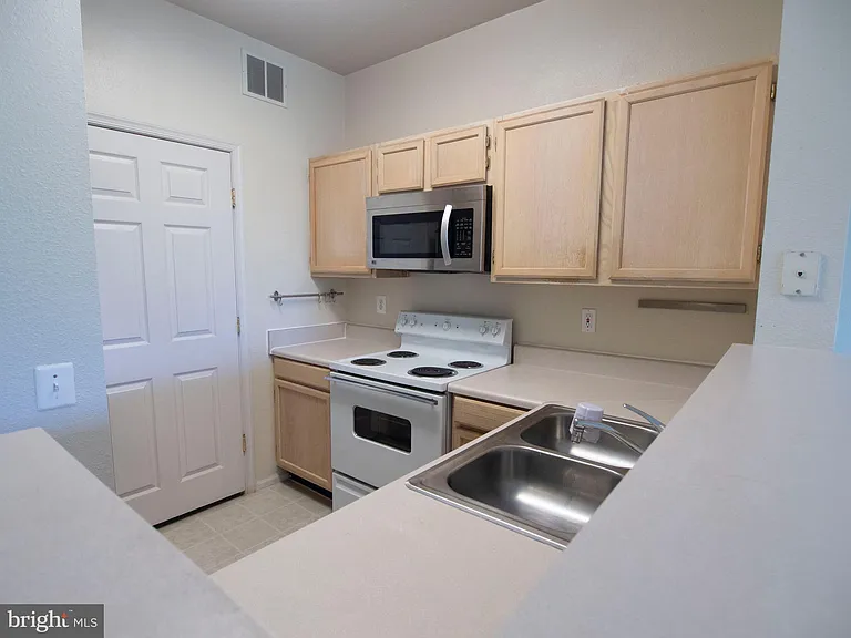 1591 Spring Gate Dr #3216 — Photo 4